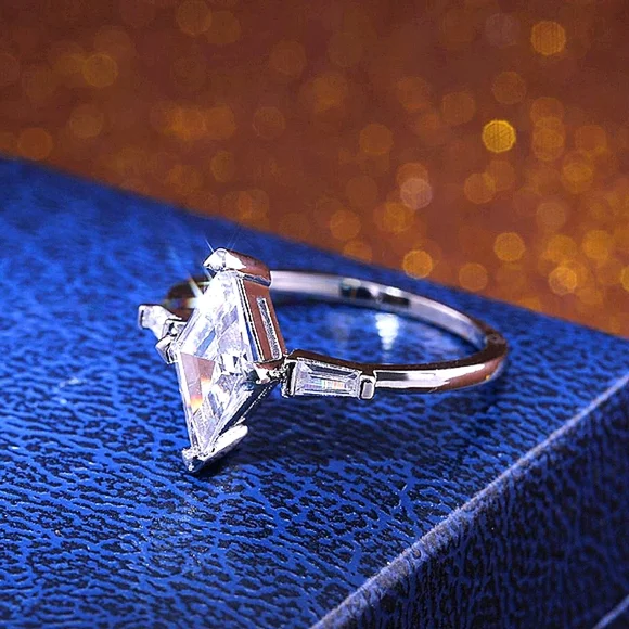 Sparkling Marquise Platinum 925 Silver Simulated Diamond Ring Silver Size‎ 6